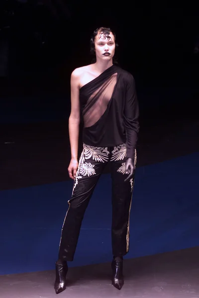 Look 26